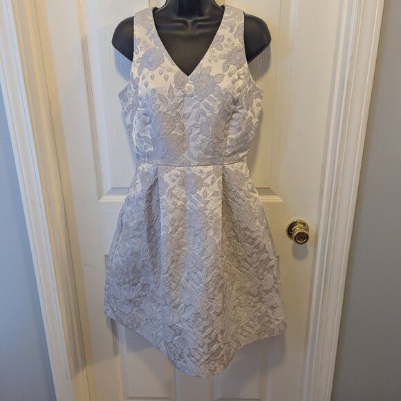 Glamour Dresses & Skirts - Glamour silvery lavender sleeveless dress - 8